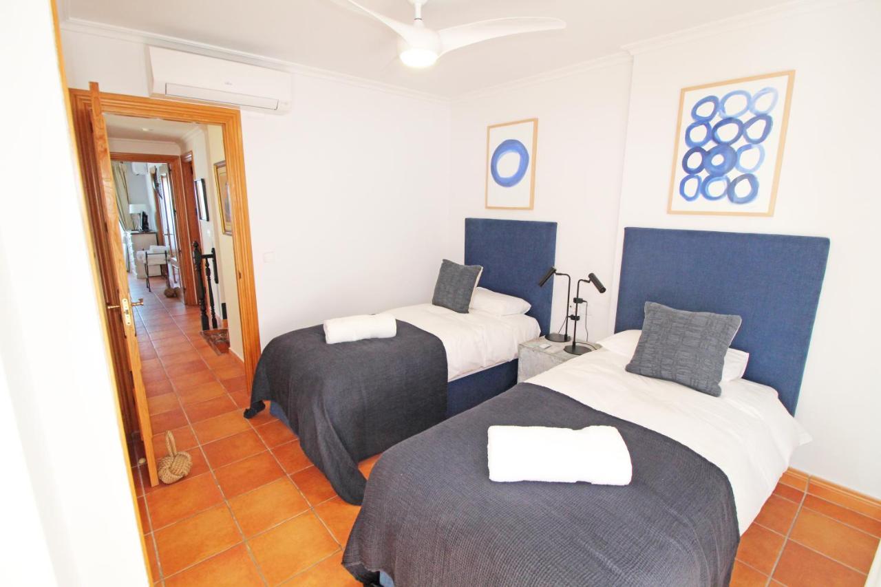 Ático duplex de lujo frente al mar. 1a linea playa El Campello Exterior foto