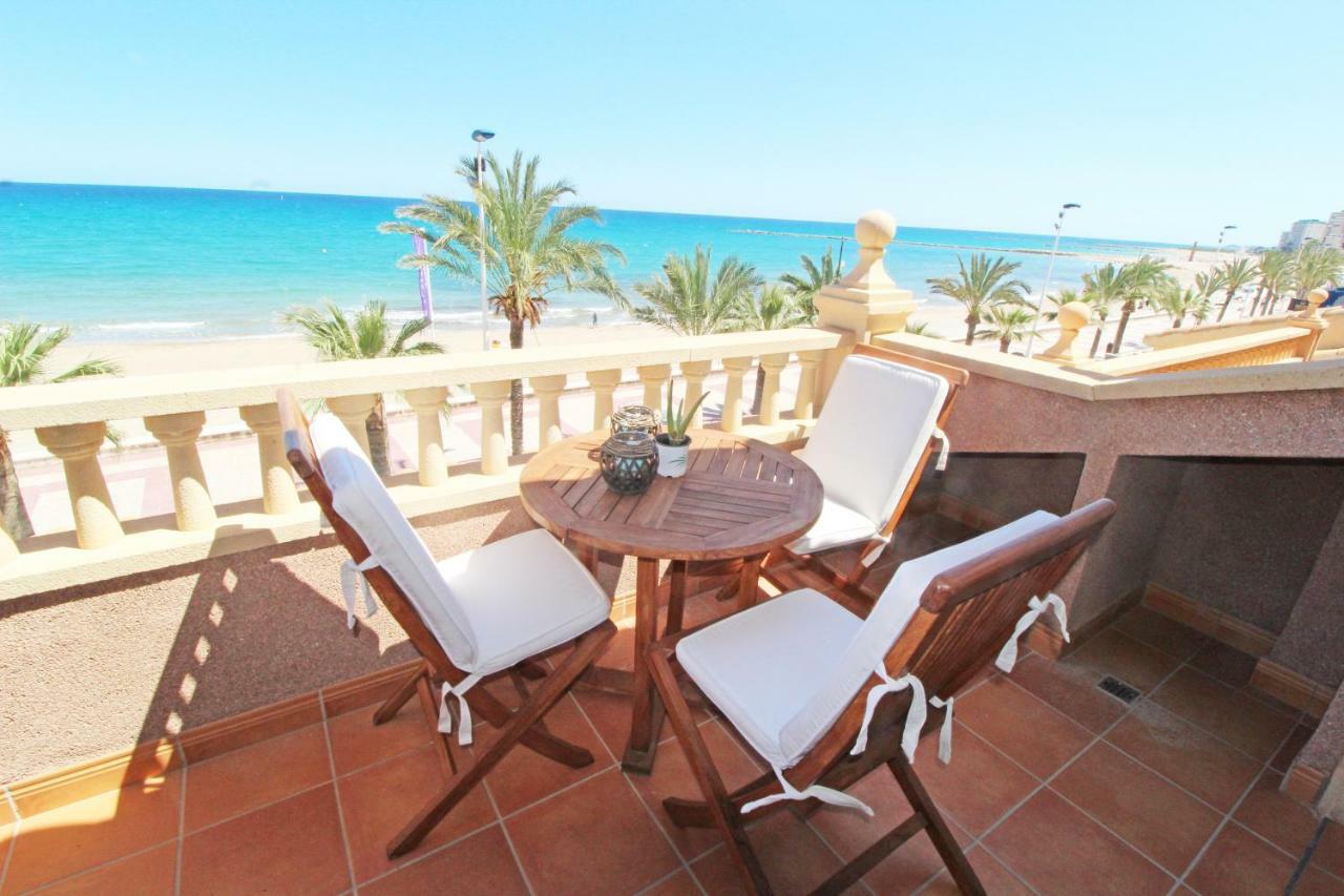 Ático duplex de lujo frente al mar. 1a linea playa El Campello Exterior foto